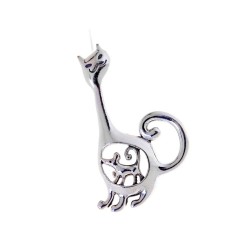 Mouse-in-cat brooch